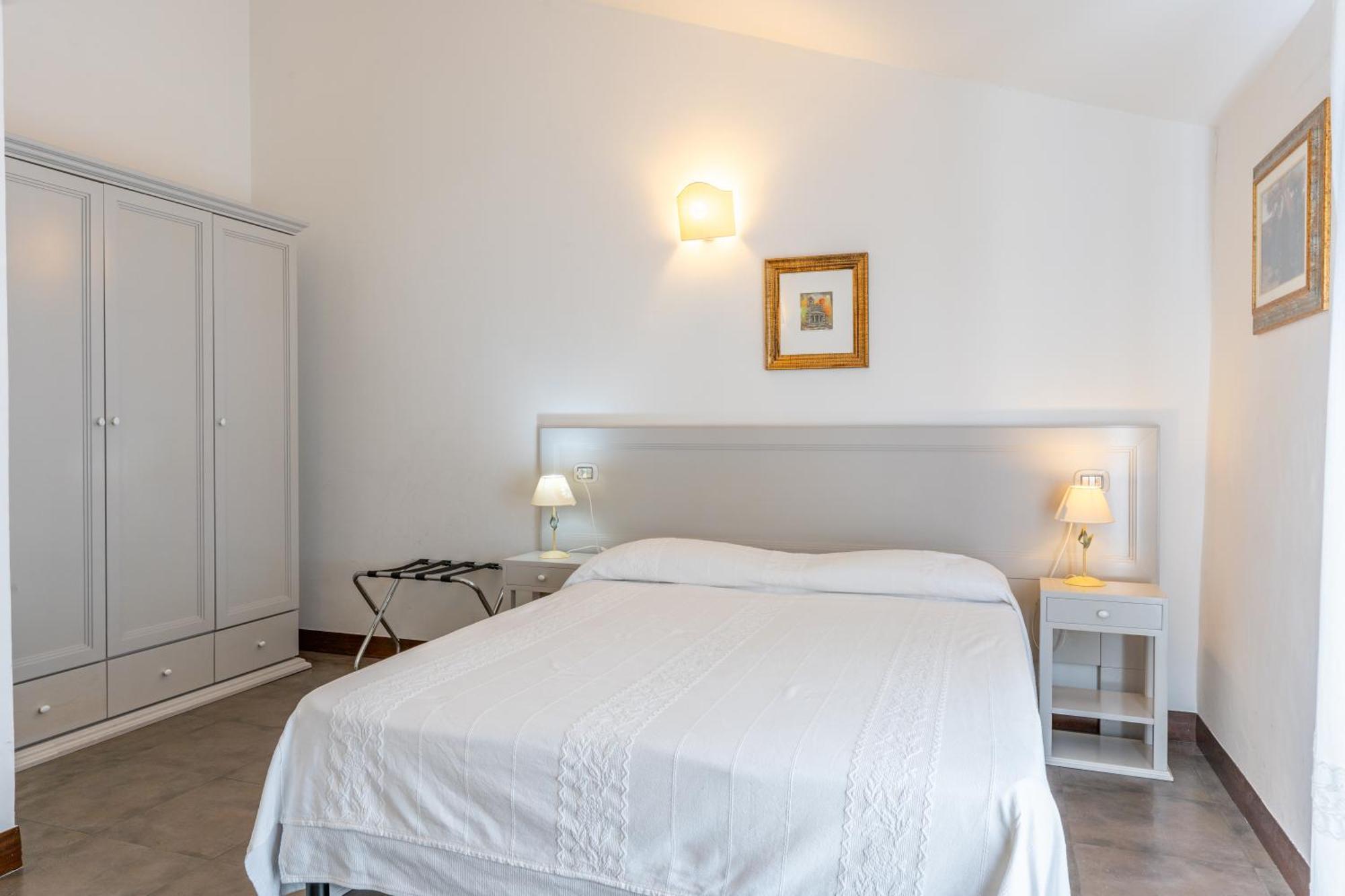 Albergo Residenziale La Corte Tortoli Luaran gambar