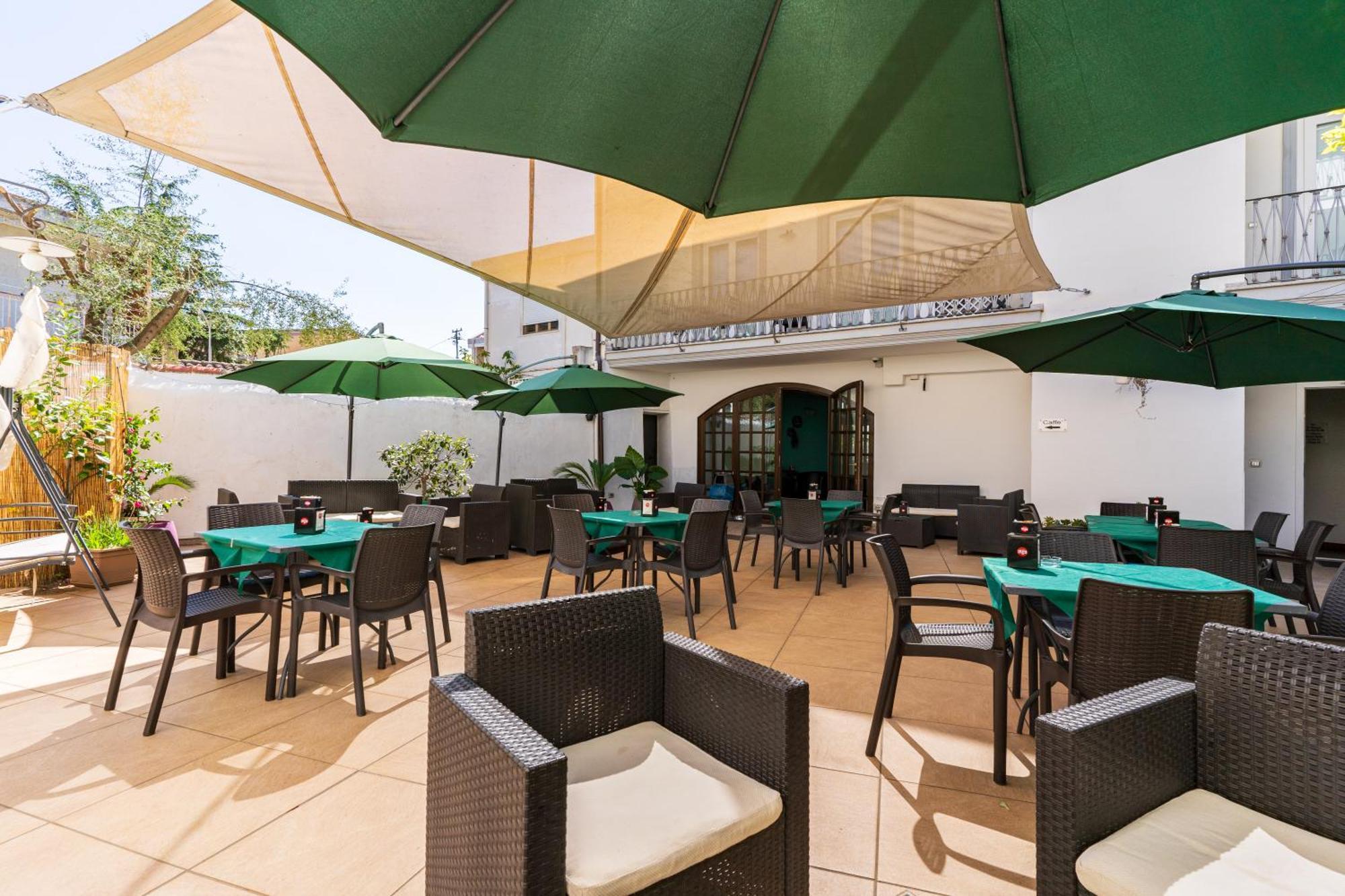 Albergo Residenziale La Corte Tortoli Luaran gambar