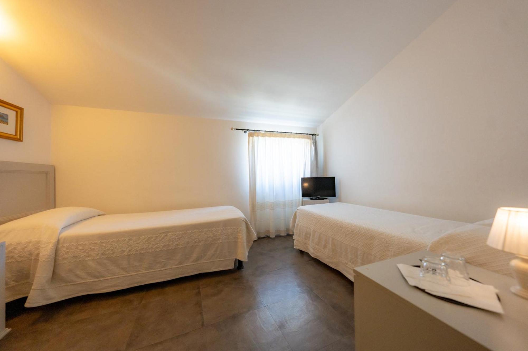 Albergo Residenziale La Corte Tortoli Luaran gambar