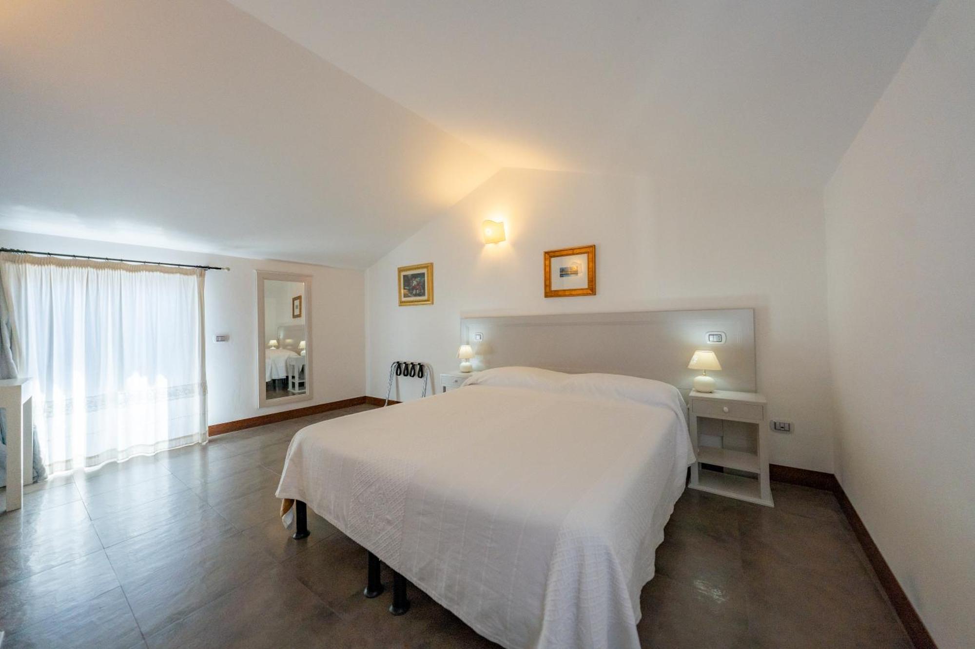 Albergo Residenziale La Corte Tortoli Luaran gambar