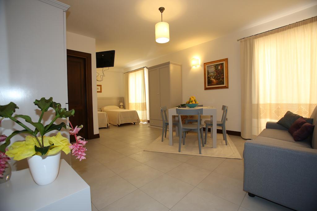 Albergo Residenziale La Corte Tortoli Bilik gambar