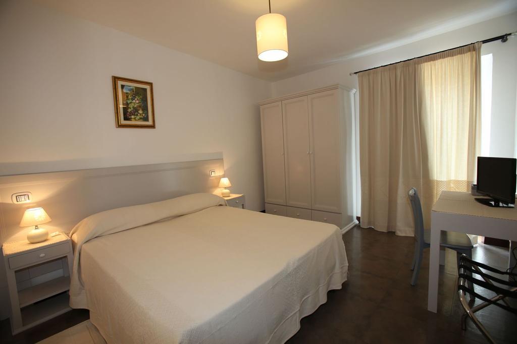 Albergo Residenziale La Corte Tortoli Bilik gambar